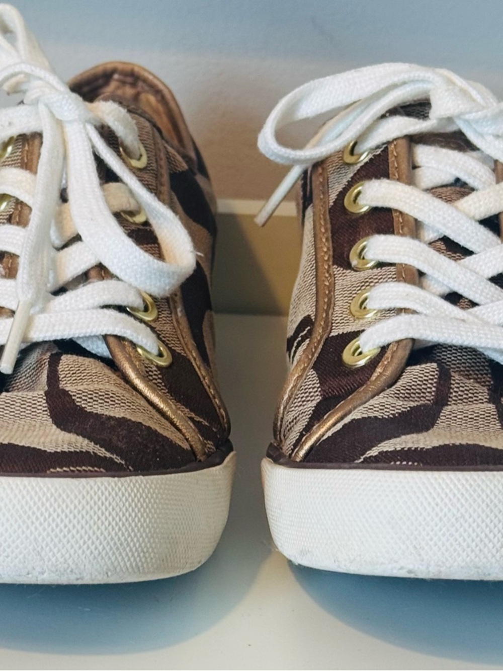 Coach Brown and Tan Logo Sneakers Gold Accents Women’s Size 7B Final price - Picture 3 of 6